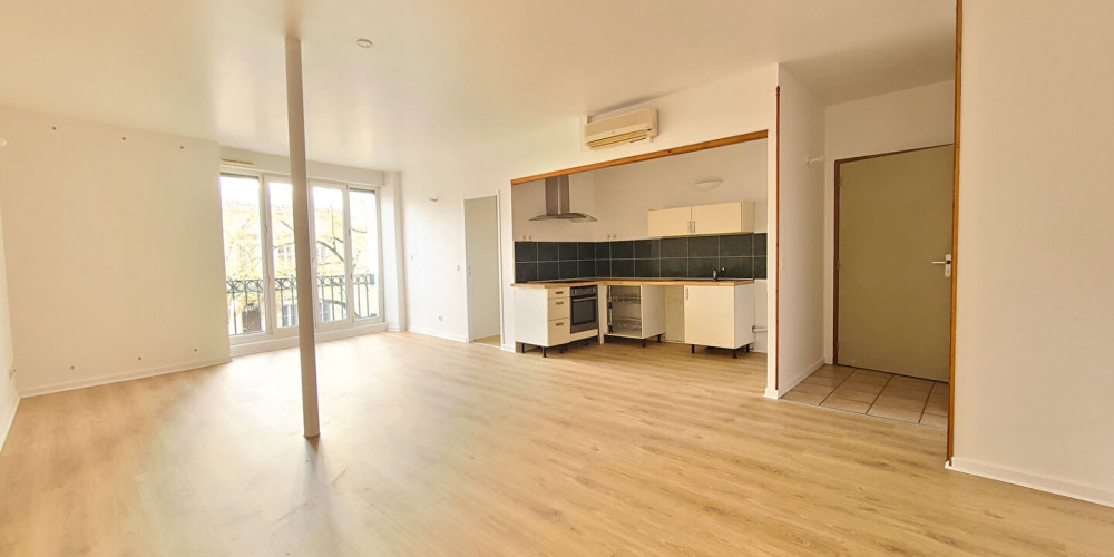 appartement à BORDEAUX (33800)