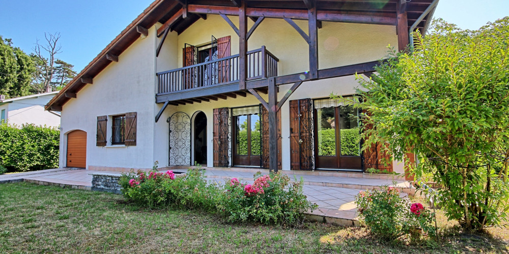 maison à PESSAC (33600)