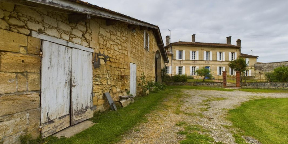 maison à VAL DE VIRVEE (33240)