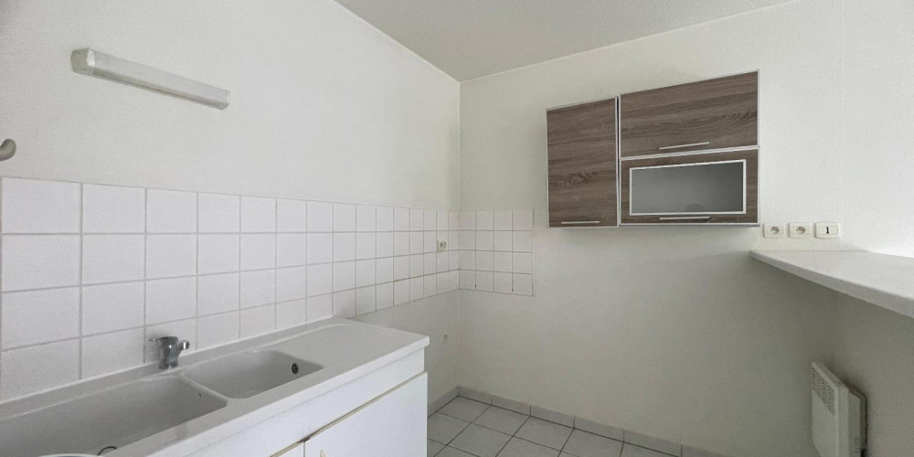 appartement à BORDEAUX (33800)