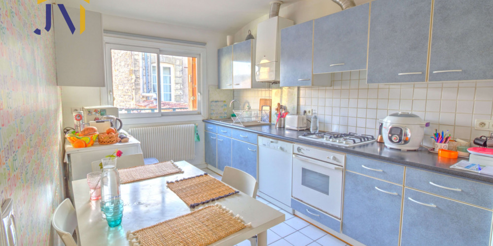 appartement à BORDEAUX (33300)