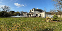 maison à ST JEAN D ILLAC (33127)