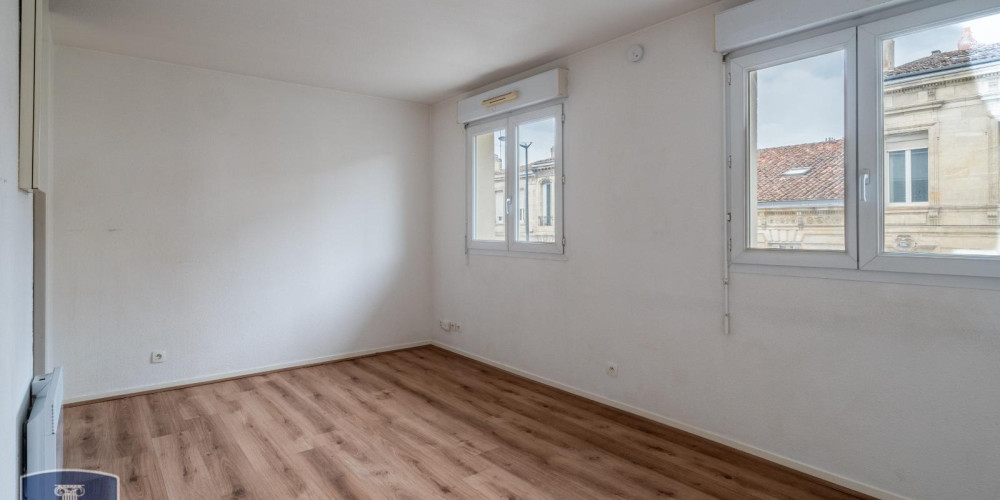 appartement à BORDEAUX (33000)