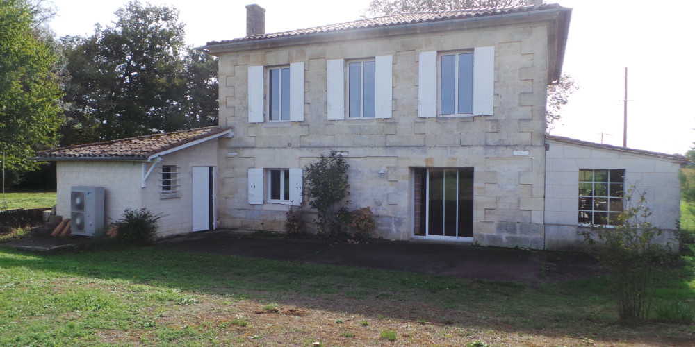 maison à ST GERMAIN DU PUCH (33750)