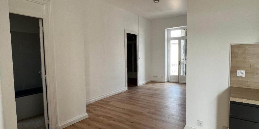 appartement à BORDEAUX (33800)