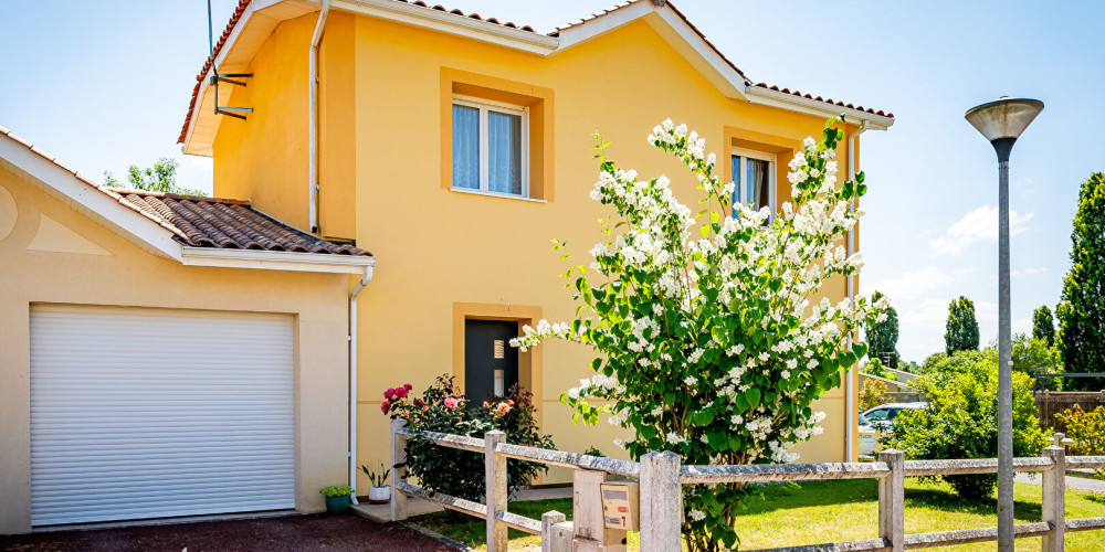 maison à PEUJARD (33240)