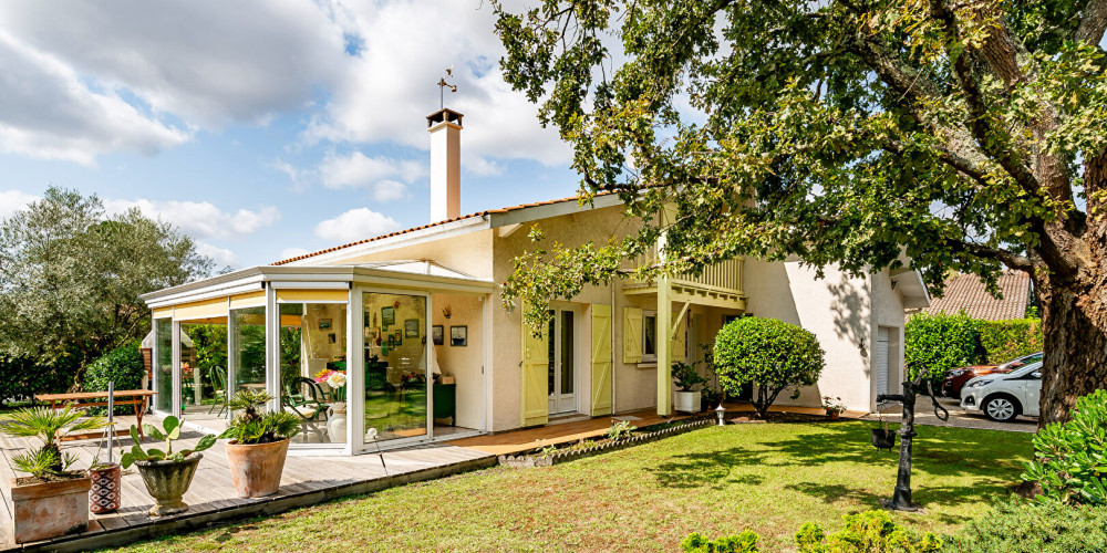 maison à LE TAILLAN MEDOC (33320)