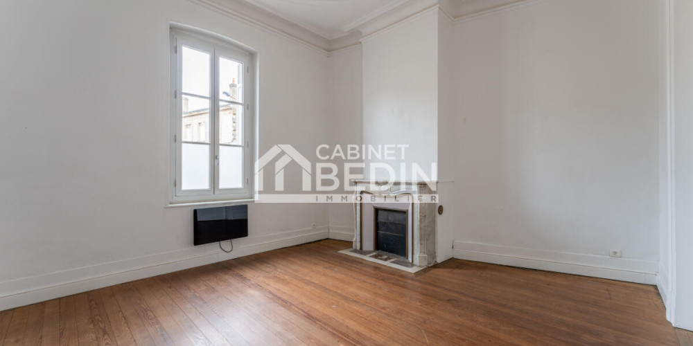 appartement à BORDEAUX (33800)