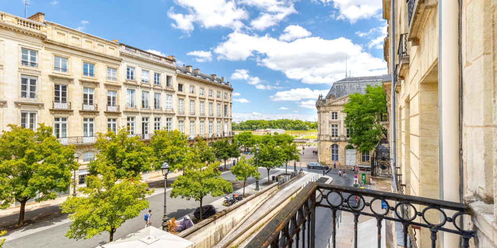 appartement à BORDEAUX (33000)