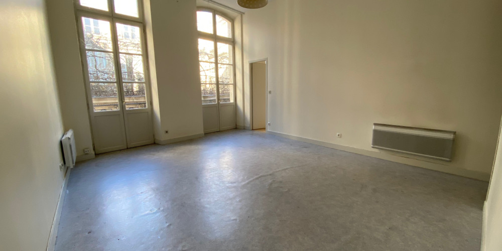 appartement à BORDEAUX (33000)