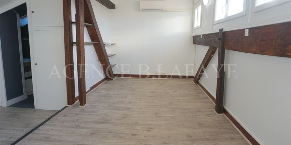 appartement à BORDEAUX (33000)