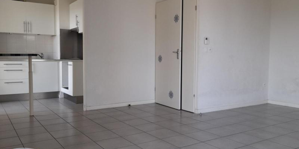 appartement à BORDEAUX (33300)