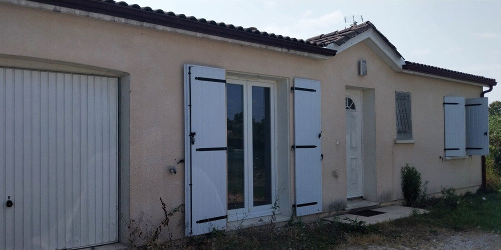 maison à ST MEDARD DE GUIZIERES (33230)