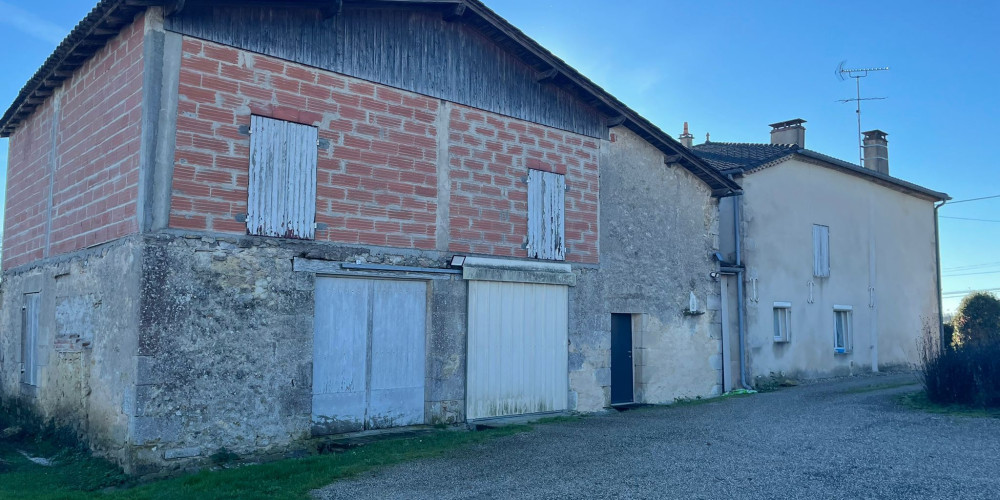 maison à SAUVETERRE DE GUYENNE (33540)