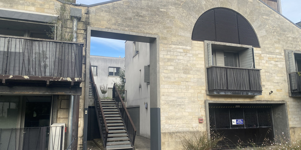 appartement à BORDEAUX (33300)