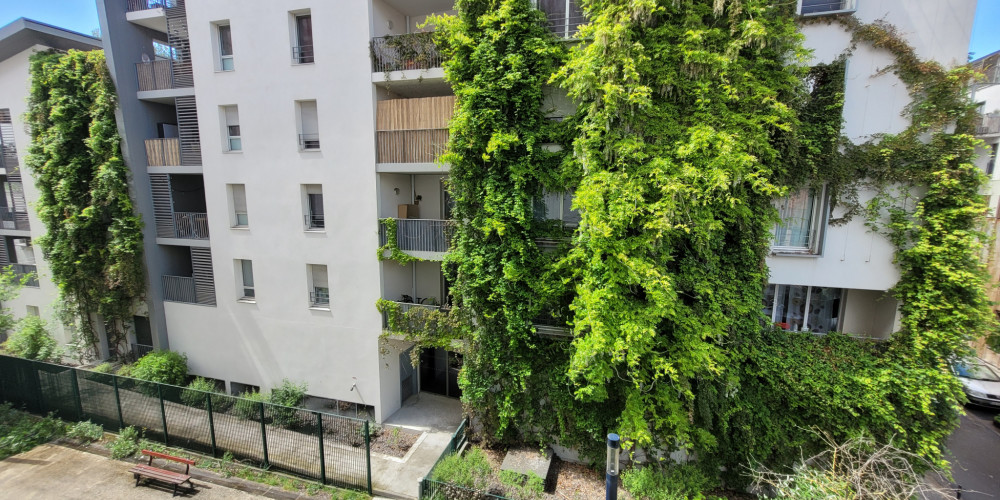 appartement à BORDEAUX (33300)