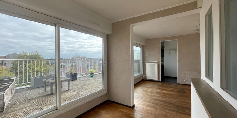 appartement à BORDEAUX (33000)