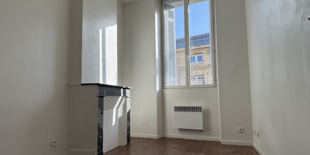 appartement à BORDEAUX (33800)