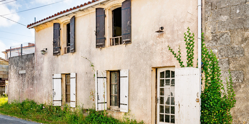 maison à GAURIAC (33710)