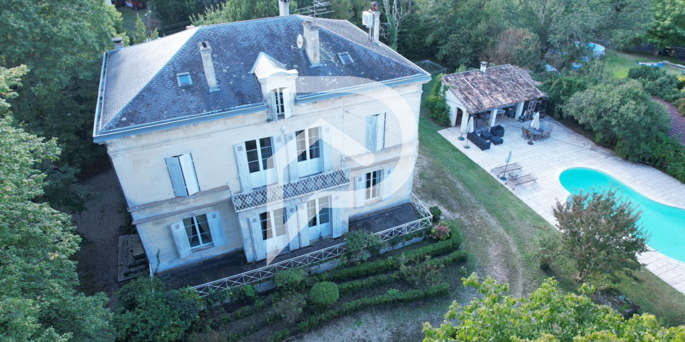 maison à VAYRES (33870)