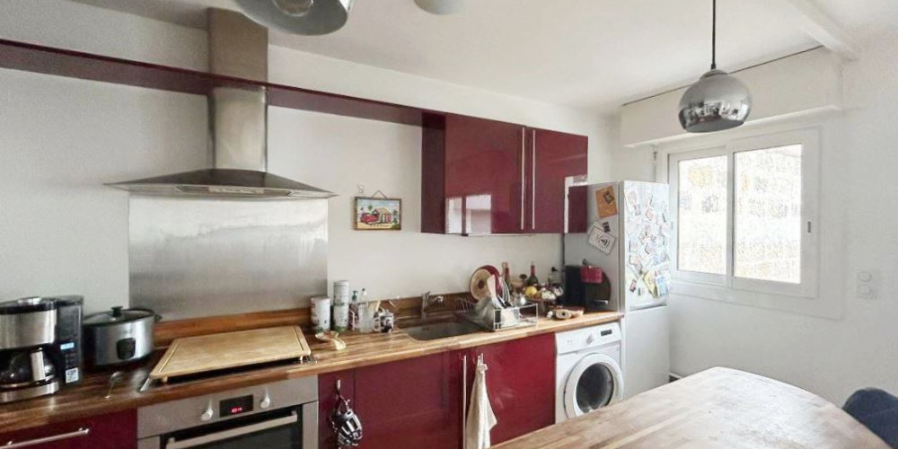 appartement à BORDEAUX (33800)