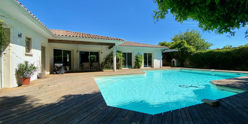 maison à MERIGNAC (33700)