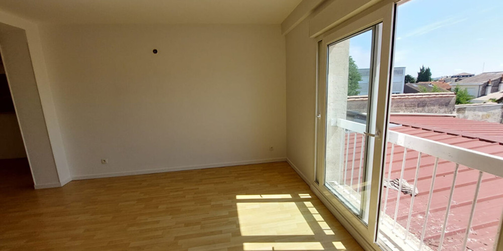 appartement à BORDEAUX (33800)