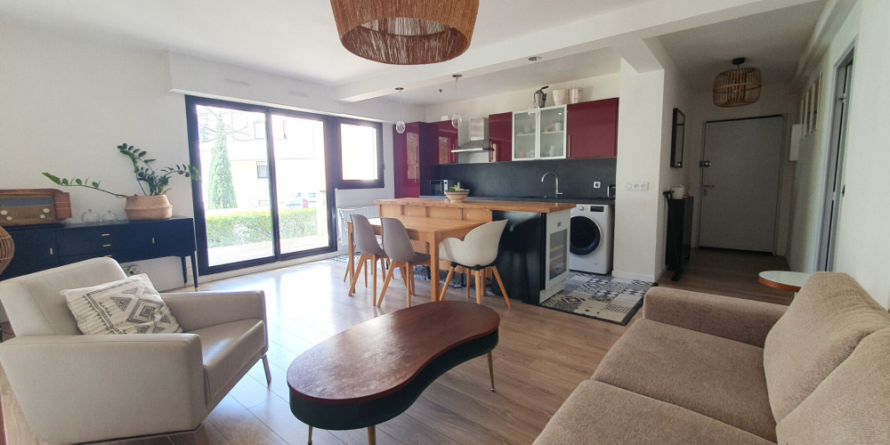 appartement à BORDEAUX (33200)