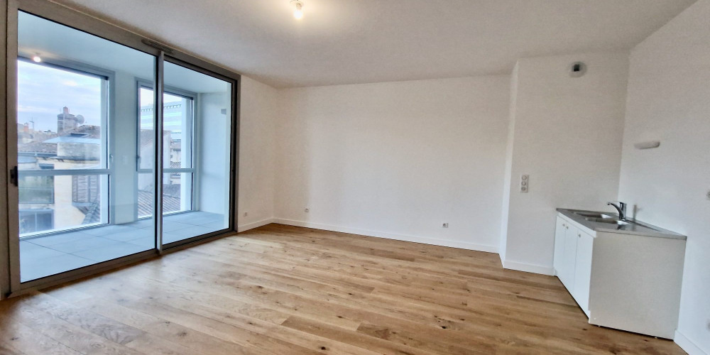 appartement à BORDEAUX (33000)