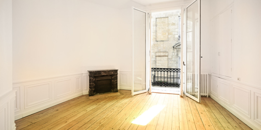 appartement à BORDEAUX (33000)