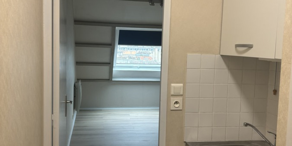 appartement à BORDEAUX (33000)