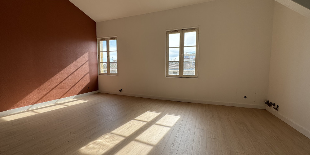 appartement à BORDEAUX (33000)