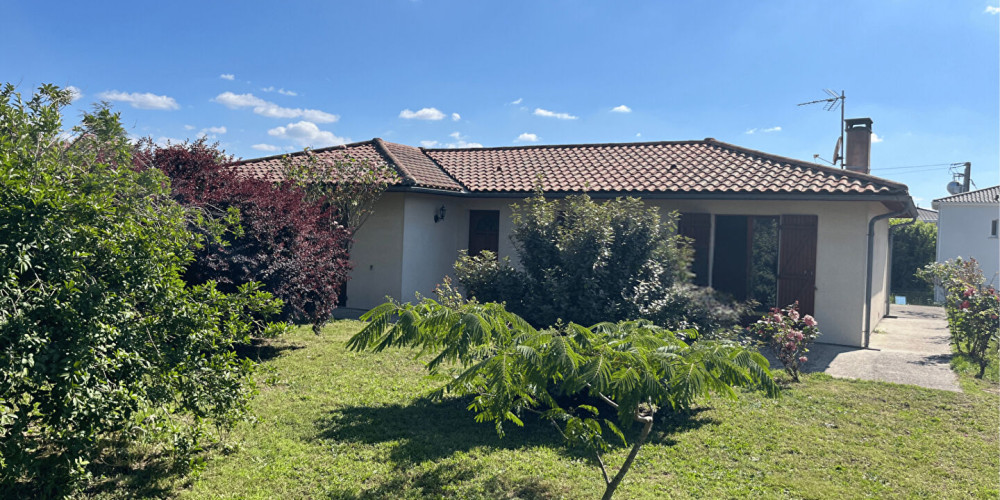 maison à AMBARES ET LAGRAVE (33440)