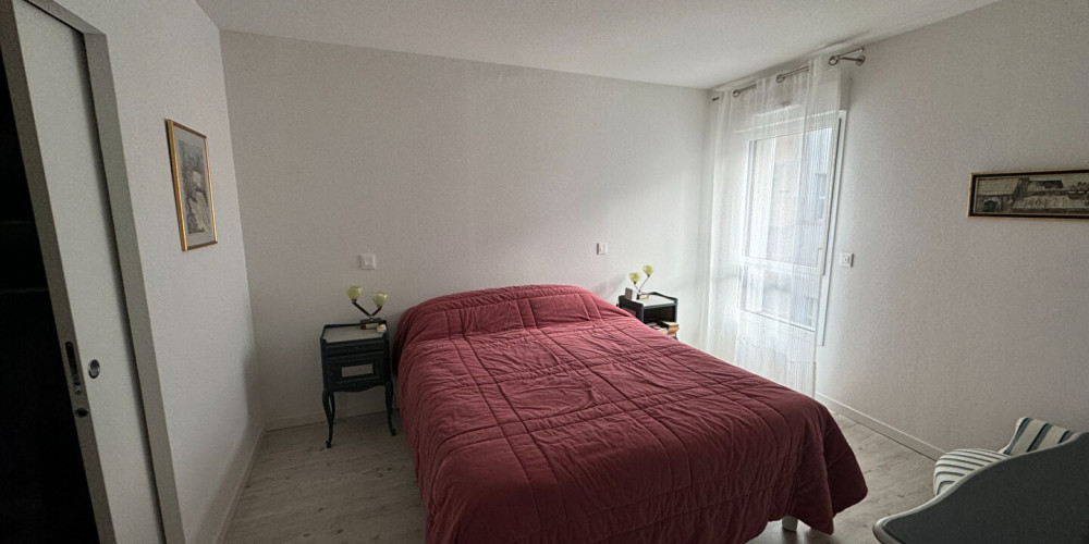 appartement à BORDEAUX (33300)