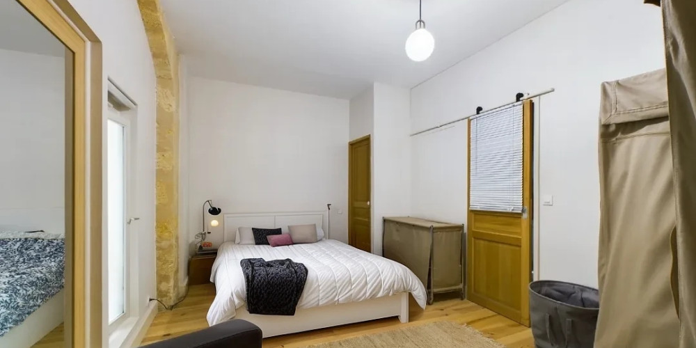 appartement à BORDEAUX (33800)