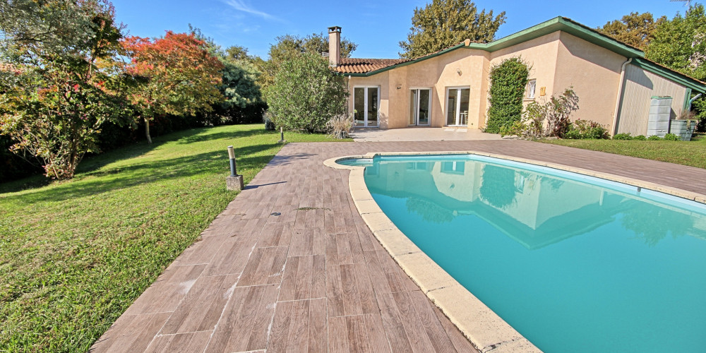 maison à ARTIGUES PRES BORDEAUX (33370)