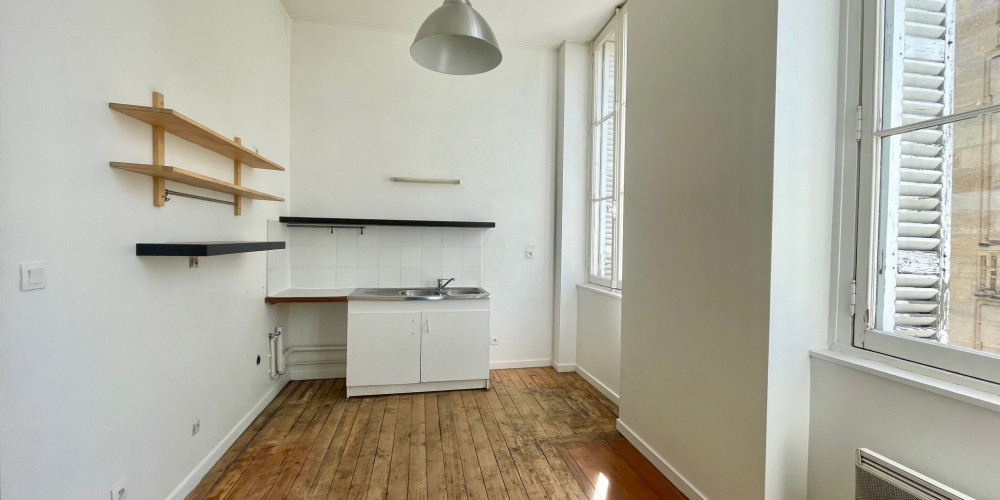 appartement à BORDEAUX (33000)