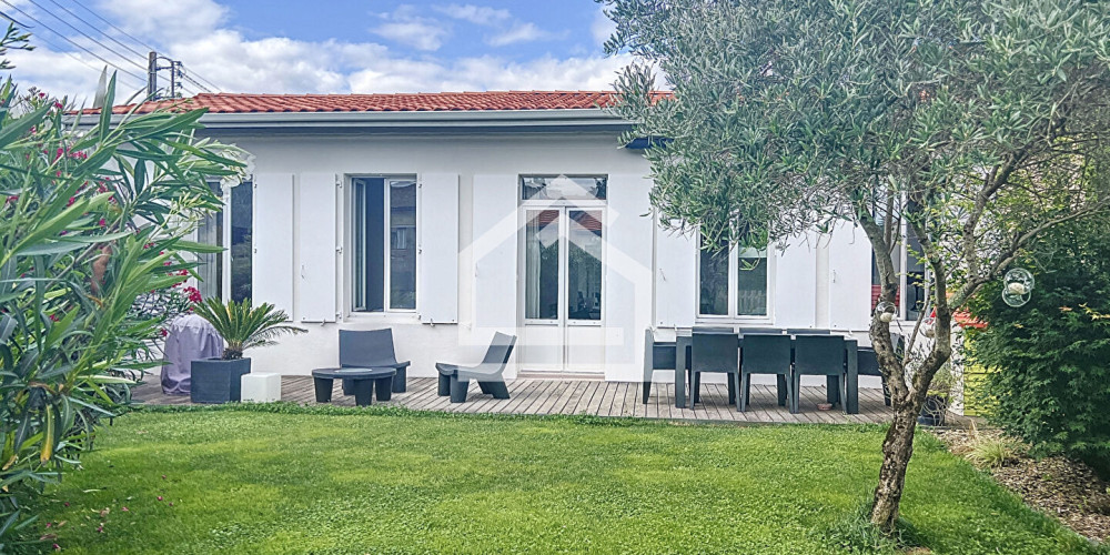 maison à ST MEDARD EN JALLES (33160)