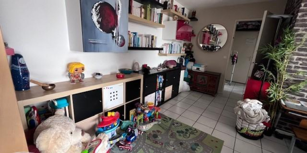 appartement à BORDEAUX (33300)