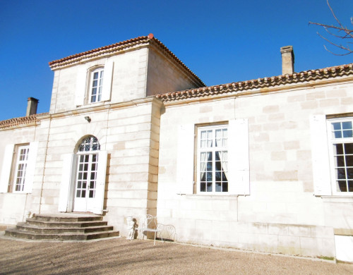 maison  AMBARES ET LAGRAVE