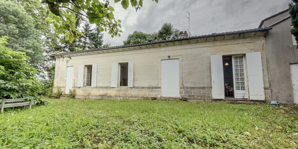 maison à GENISSAC (33420)