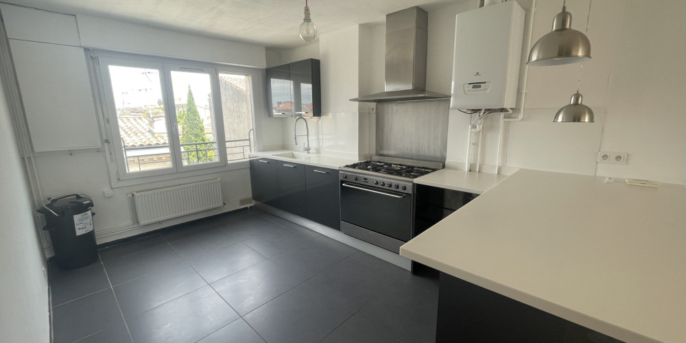 appartement à BORDEAUX (33000)