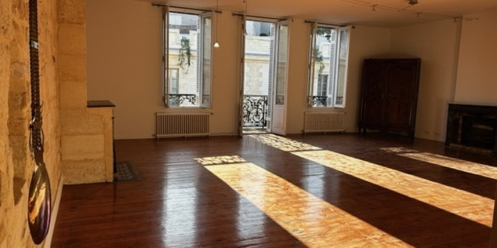 appartement à BORDEAUX (33300)