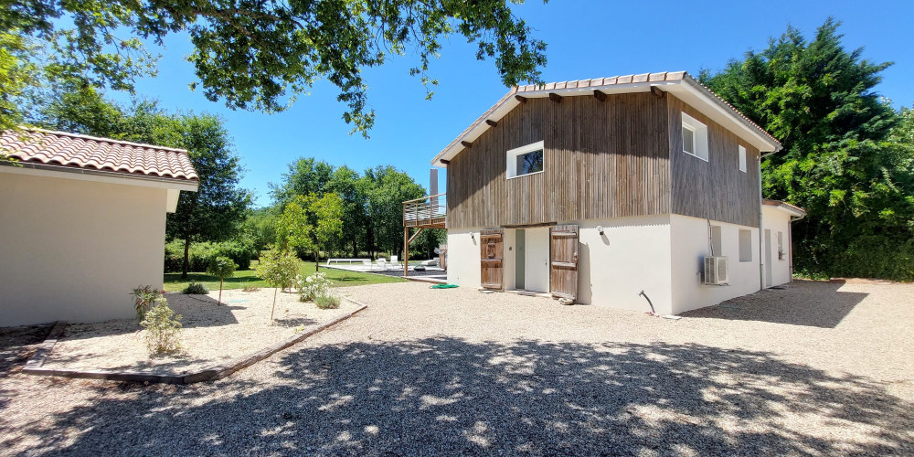 maison à ST LAURENT MEDOC (33112)