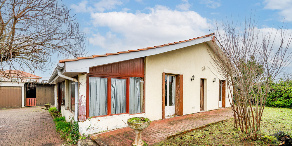 maison à AMBARES ET LAGRAVE (33440)