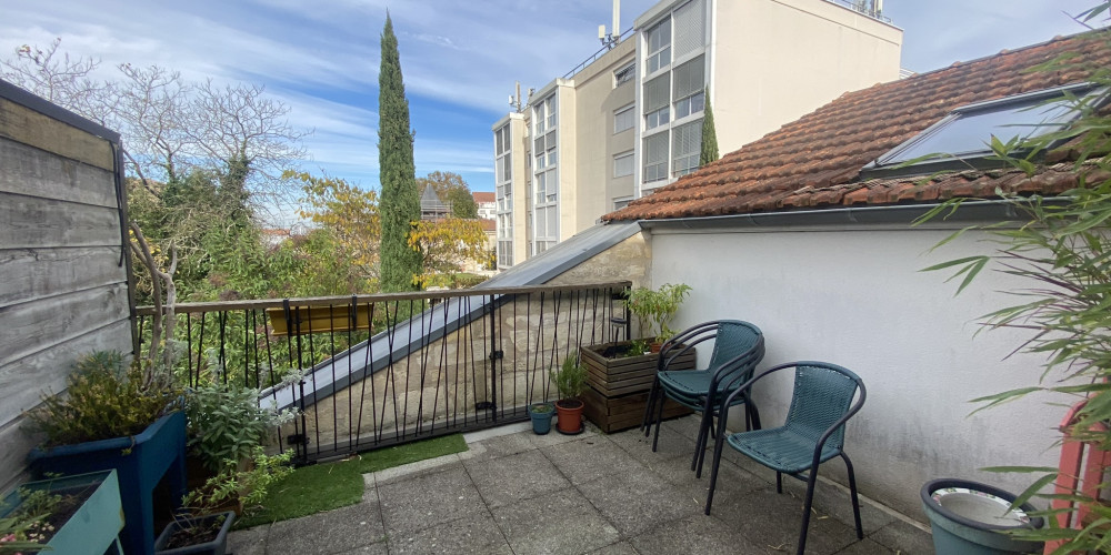 appartement à BORDEAUX (33300)