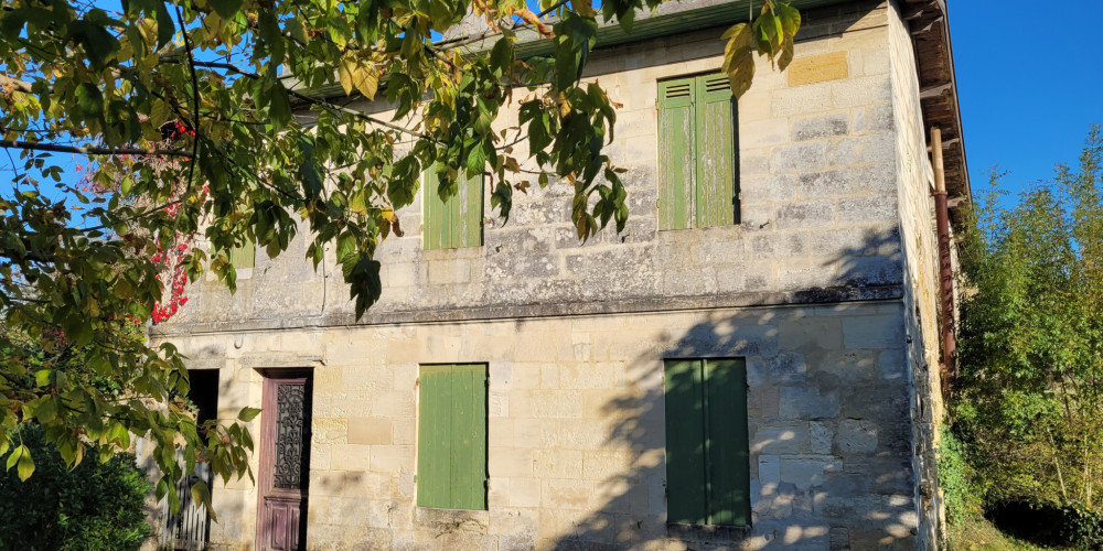 maison à ST LOUBES (33450)