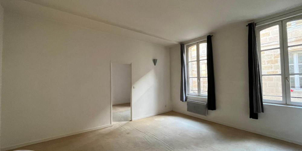 appartement à BORDEAUX (33000)