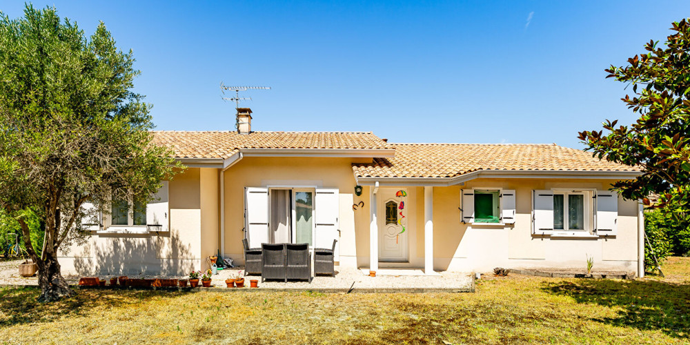 maison à ST JEAN D ILLAC (33127)