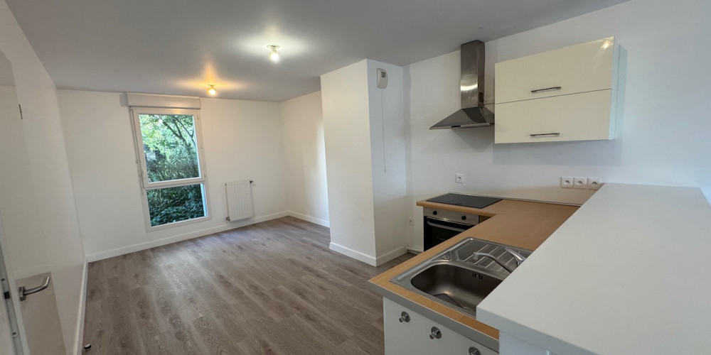 appartement à BORDEAUX (33300)